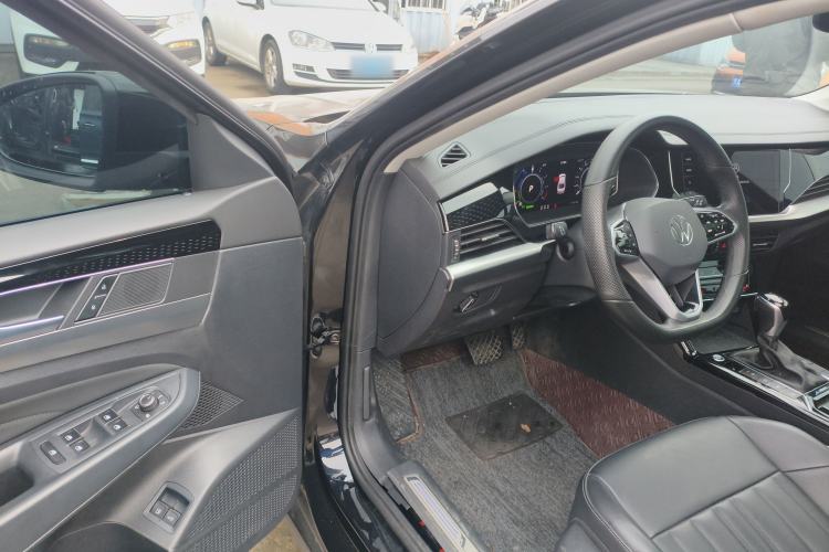 Used Volkswagen Passat New Energy 2023 430 PHEV Hybrid Elite Edition Driver Seat