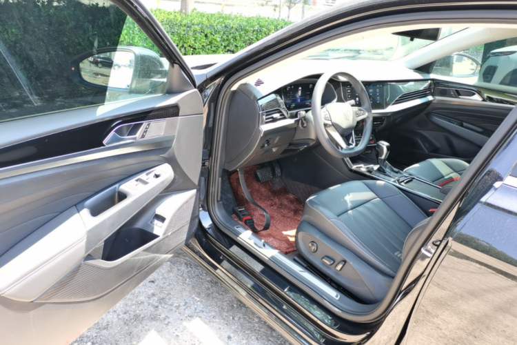 Used Volkswagen Passat New Energy 2023 430 PHEV Hybrid Elite Edition Driver Seat