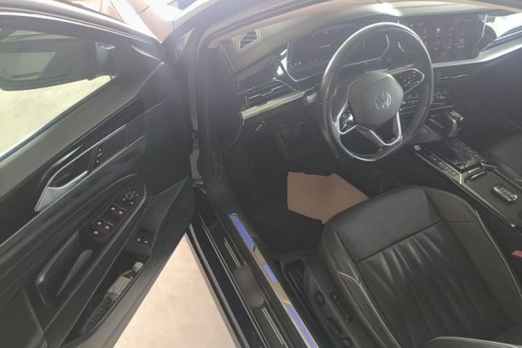 Used Volkswagen Passat New Energy 2023 430 PHEV Hybrid Luxury Edition Driver Seat