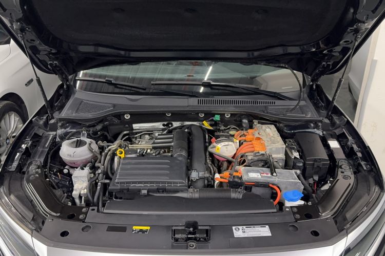 Used Volkswagen Passat New Energy 2023 430 PHEV Hybrid Elite Edition Engine Bay