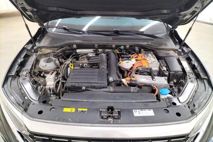 Used Volkswagen Passat New Energy 2023 430 PHEV Hybrid Luxury Edition Engine Bay