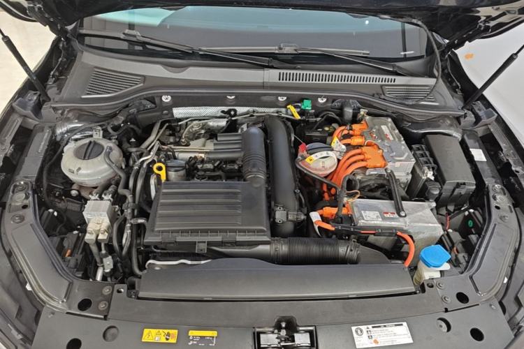 Used Volkswagen Passat New Energy 2023 430 PHEV Hybrid Luxury Edition Engine Bay