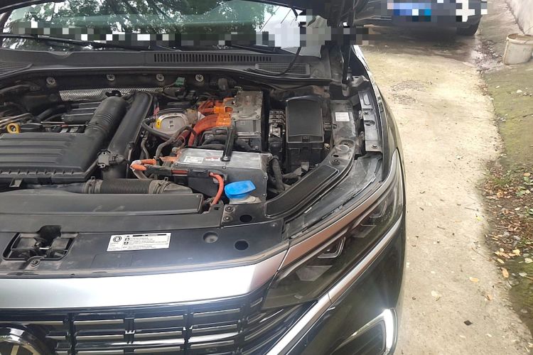 Used Volkswagen Passat New Energy 2023 430 PHEV Hybrid Luxury Edition Engine Bay Left