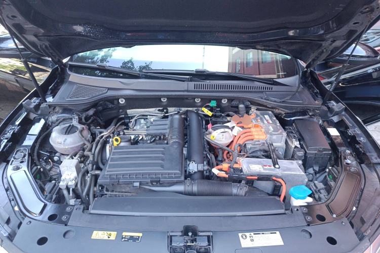 Used Volkswagen Passat New Energy 2023 430 PHEV Hybrid Luxury Edition Engine Bay