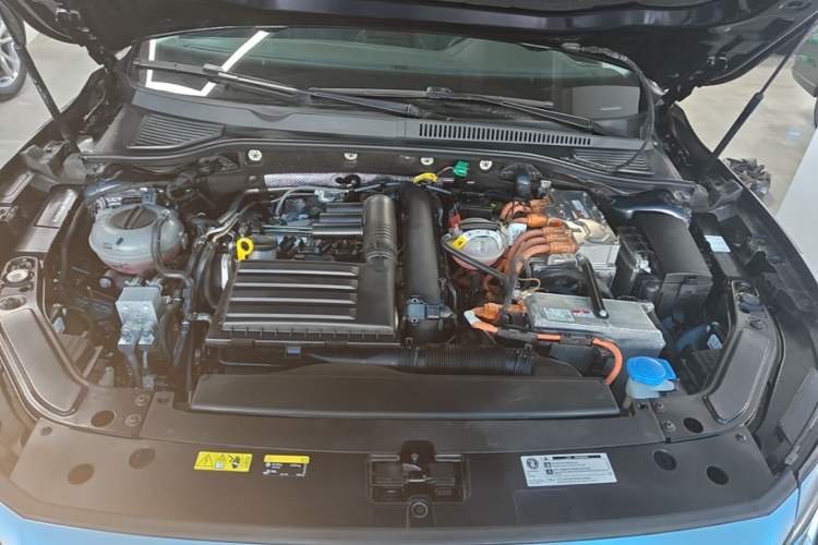 Used Volkswagen Passat New Energy 2023 430 PHEV Hybrid Elite Edition Engine Bay