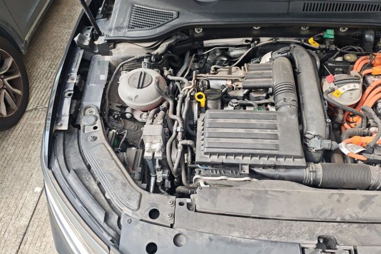 Used Volkswagen Passat New Energy 2023 430 PHEV Hybrid Luxury Edition Engine Bay Right