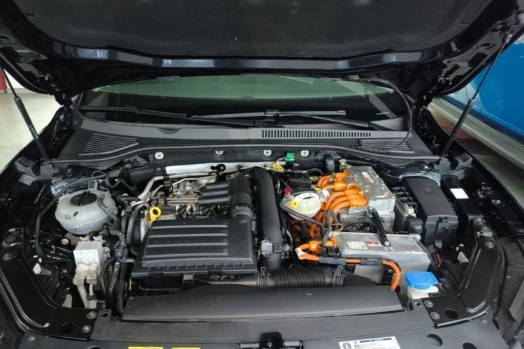 Used Volkswagen Passat New Energy 2023 430 PHEV Hybrid Elite Edition Engine Bay