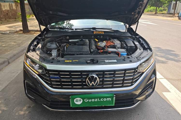 Used Volkswagen Passat New Energy 2023 430 PHEV Hybrid Elite Edition Engine Bay