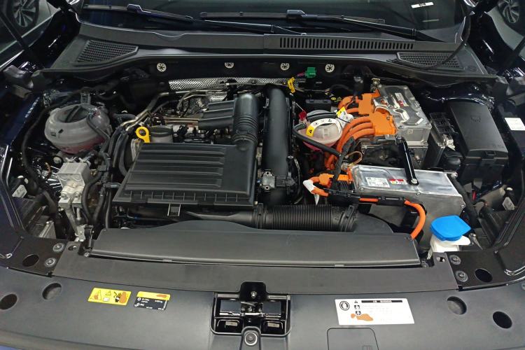 Used Volkswagen Passat New Energy 2023 430 PHEV Hybrid Elite Edition Engine Bay