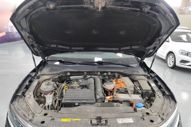 Used Volkswagen Passat New Energy 2023 430 PHEV Hybrid Luxury Edition Engine Bay