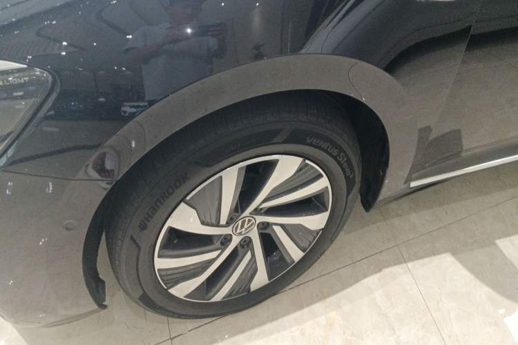 Used Volkswagen Passat New Energy 2023 430 PHEV Hybrid Luxury Edition Exterior 4