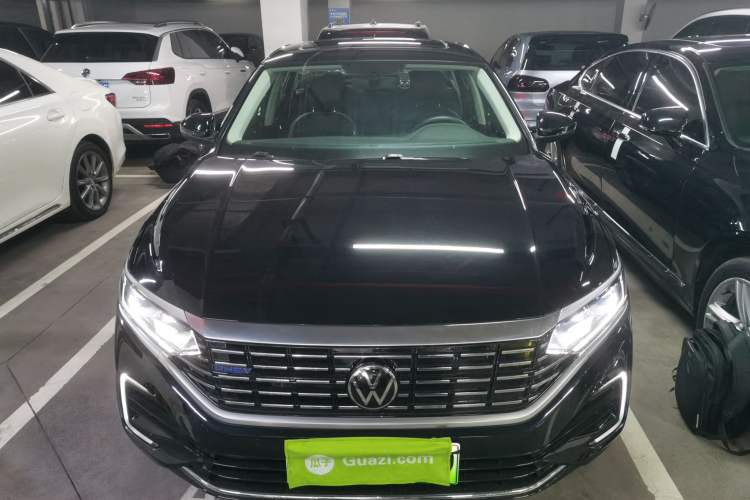 Used Volkswagen Passat New Energy 2023 430 PHEV Hybrid Elite Edition Front