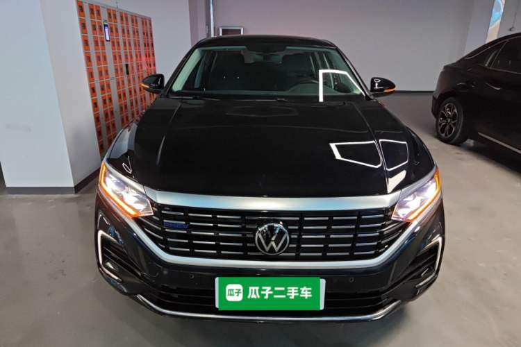 Used Volkswagen Passat New Energy 2023 430 PHEV Hybrid Elite Edition Front