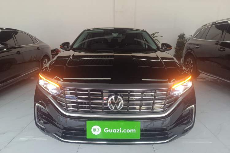 Used Volkswagen Passat New Energy 2023 430 PHEV Hybrid Luxury Edition Front