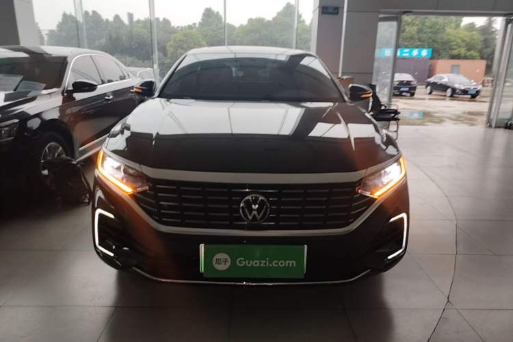 Used Volkswagen Passat New Energy 2023 430 PHEV Hybrid Elite Edition Front