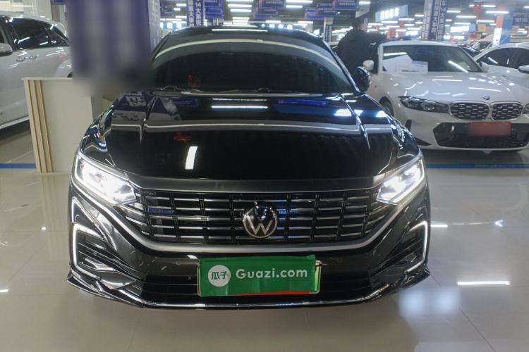 Used Volkswagen Passat New Energy 2023 430 PHEV Hybrid Elite Edition Front