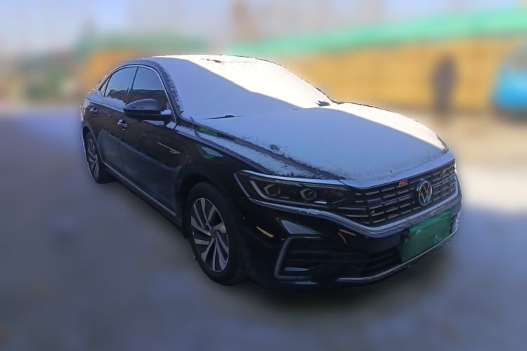 Used Volkswagen Passat New Energy 2023 430 PHEV Hybrid Luxury Edition Front Right 45 Deg