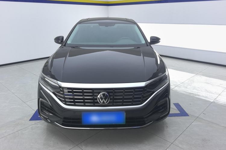 Used Volkswagen Passat New Energy 2023 430 PHEV Hybrid Elite Edition Front