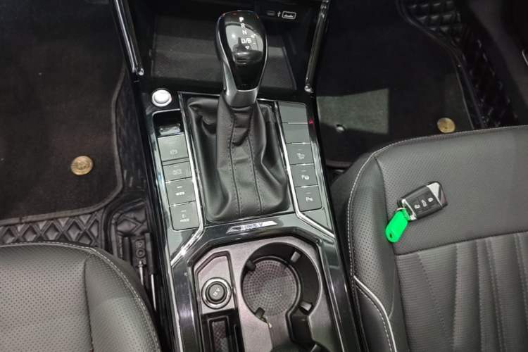 Used Volkswagen Passat New Energy 2023 430 PHEV Hybrid Luxury Edition Gear Lever