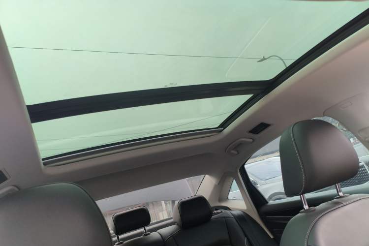 Used Volkswagen Passat New Energy 2023 430 PHEV Hybrid Elite Edition Headliner