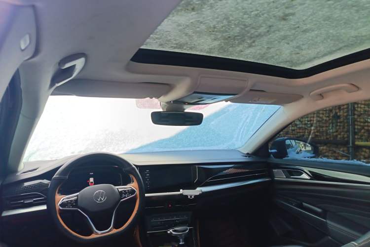 Used Volkswagen Passat New Energy 2023 430 PHEV Hybrid Luxury Edition Headliner