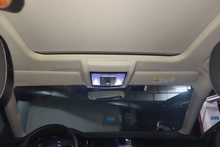 Used Volkswagen Passat New Energy 2023 430 PHEV Hybrid Elite Edition Headliner