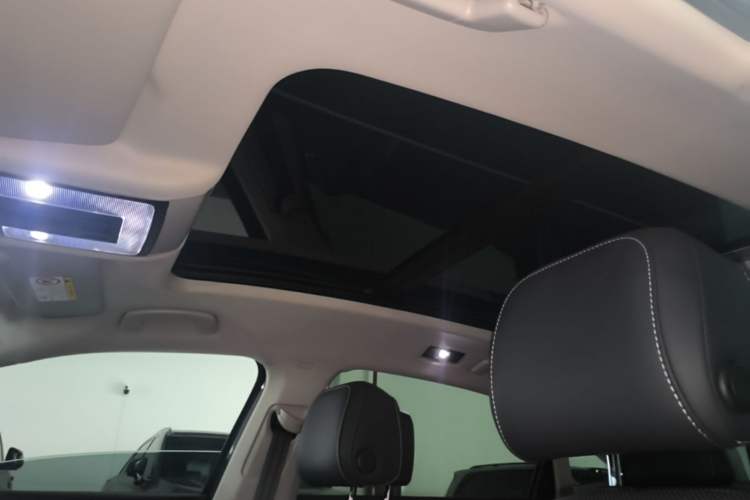 Used Volkswagen Passat New Energy 2023 430 PHEV Hybrid Luxury Edition Headliner