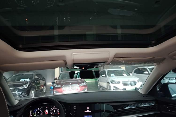 Used Volkswagen Passat New Energy 2023 430 PHEV Hybrid Elite Edition Headliner