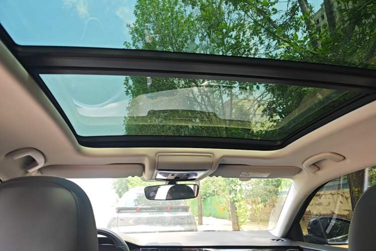 Used Volkswagen Passat New Energy 2023 430 PHEV Hybrid Elite Edition Headliner