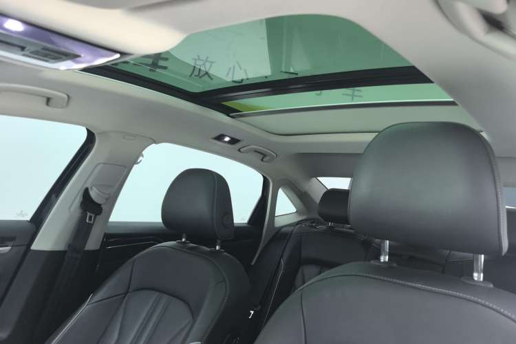 Used Volkswagen Passat New Energy 2023 430 PHEV Hybrid Elite Edition Headliner