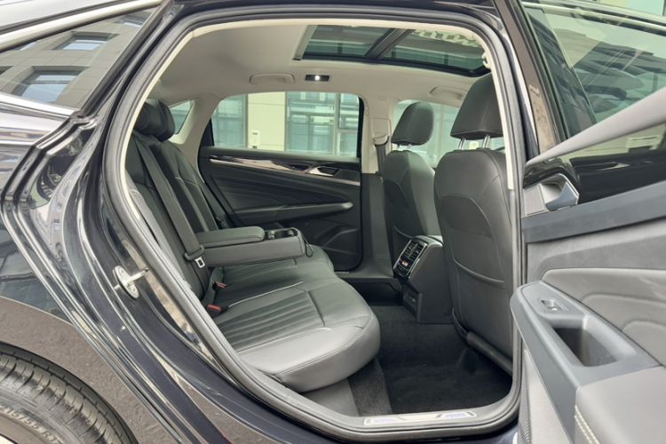 Used Volkswagen Passat New Energy 2023 430 PHEV Hybrid Elite Edition Interior 1