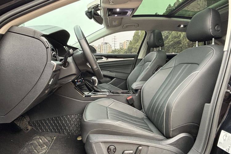 Used Volkswagen Passat New Energy 2023 430 PHEV Hybrid Elite Edition Interior 2