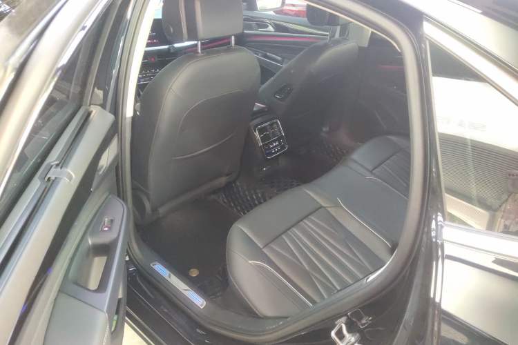Used Volkswagen Passat New Energy 2023 430 PHEV Hybrid Luxury Edition Interior 4