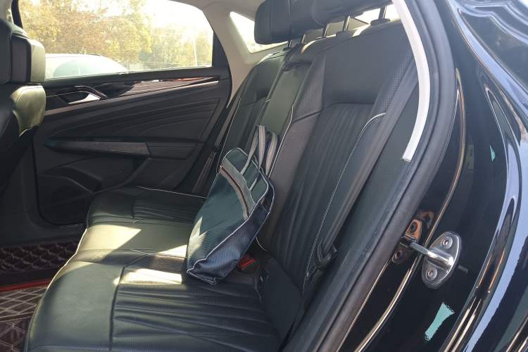 Used Volkswagen Passat New Energy 2023 430 PHEV Hybrid Luxury Edition Interior 4
