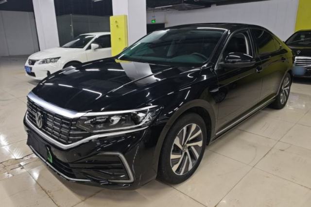Ojetý Volkswagen Passat New Energy 2023 430 PHEV Hybrid Elite Edition