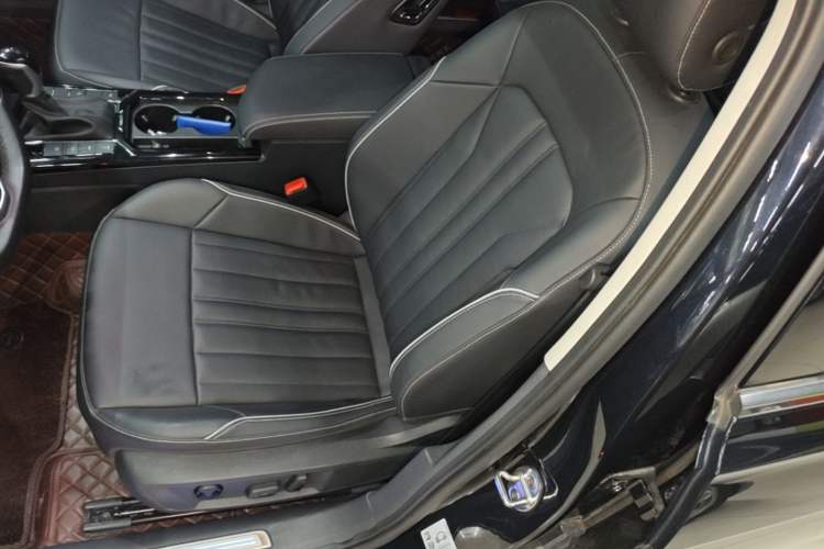 Used Volkswagen Passat New Energy 2023 430 PHEV Hybrid Elite Edition Left Front Seat