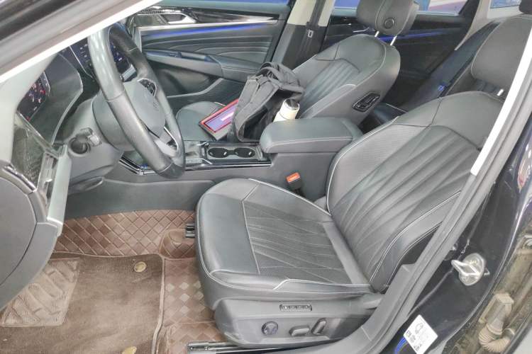 Used Volkswagen Passat New Energy 2023 430 PHEV Hybrid Luxury Edition Left Front Seat