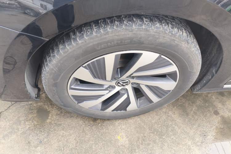 Used Volkswagen Passat New Energy 2023 430 PHEV Hybrid Elite Edition Left Front Wheel Hub