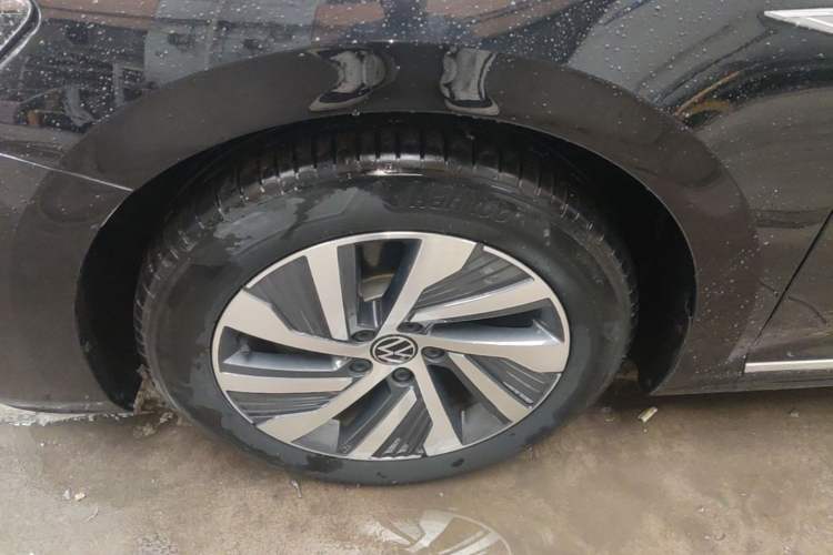 Used Volkswagen Passat New Energy 2023 430 PHEV Hybrid Elite Edition Left Front Wheel Hub
