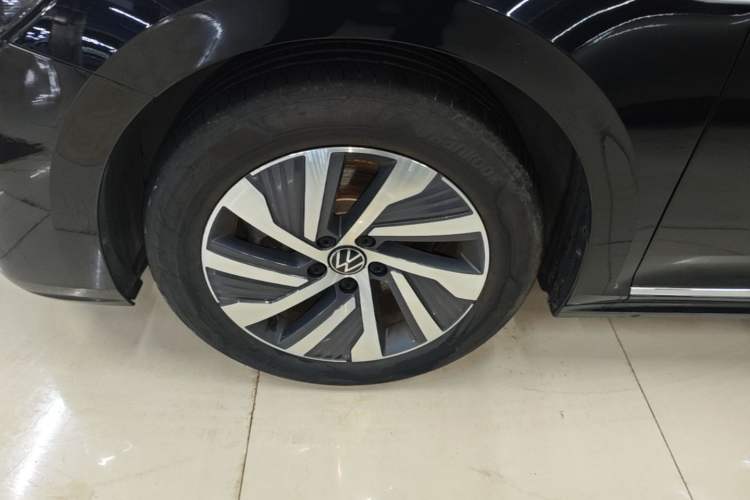 Used Volkswagen Passat New Energy 2023 430 PHEV Hybrid Elite Edition Left Front Wheel Hub