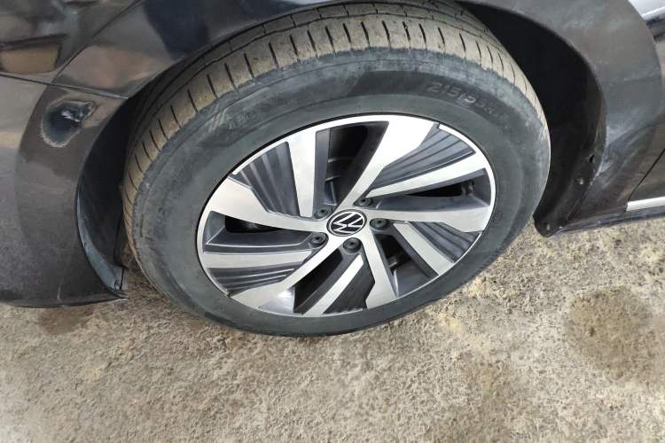 Used Volkswagen Passat New Energy 2023 430 PHEV Hybrid Elite Edition Left Front Wheel Hub