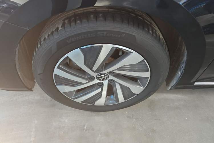 Used Volkswagen Passat New Energy 2023 430 PHEV Hybrid Elite Edition Left Front Wheel Hub