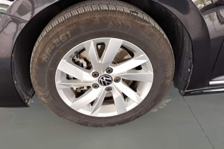 Used Volkswagen Passat New Energy 2023 430 PHEV Hybrid Elite Edition Left Front Wheel Hub