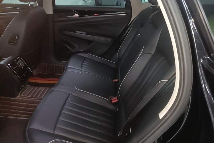 Used Volkswagen Passat New Energy 2023 430 PHEV Hybrid Elite Edition Left Rear Seat