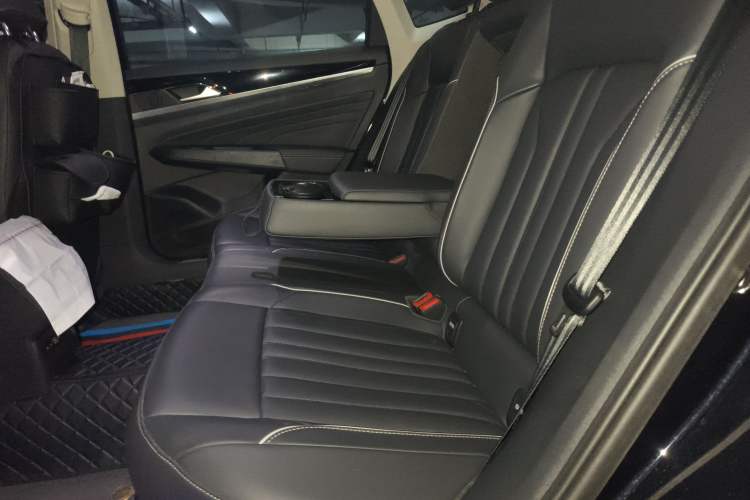 Used Volkswagen Passat New Energy 2023 430 PHEV Hybrid Elite Edition Left Rear Seat