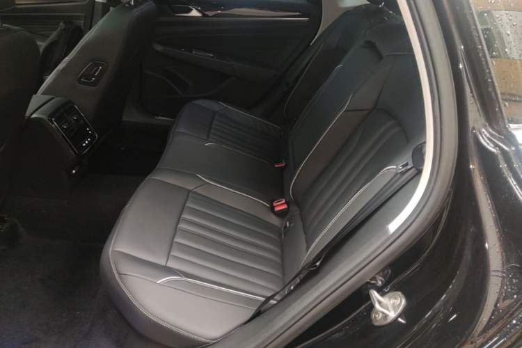 Used Volkswagen Passat New Energy 2023 430 PHEV Hybrid Elite Edition Left Rear Seat