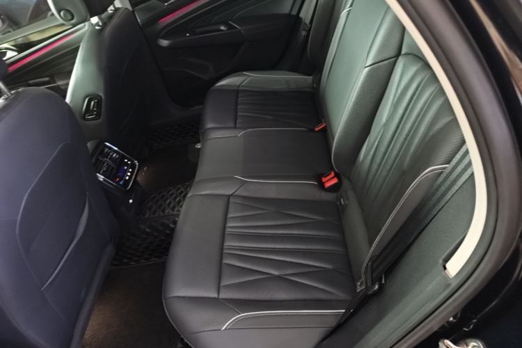 Used Volkswagen Passat New Energy 2023 430 PHEV Hybrid Luxury Edition Left Rear Seat