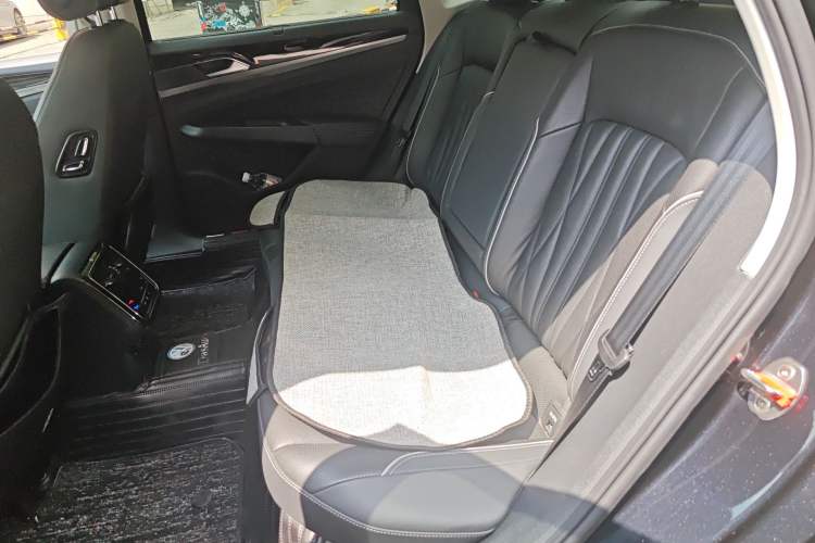 Used Volkswagen Passat New Energy 2023 430 PHEV Hybrid Luxury Edition Left Rear Seat