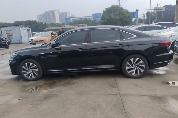 Used Volkswagen Passat New Energy 2023 430 PHEV Hybrid Elite Edition Left Side