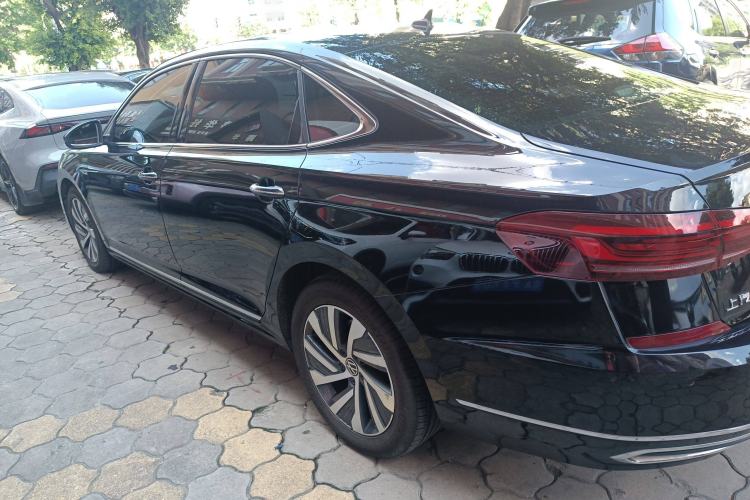 Used Volkswagen Passat New Energy 2023 430 PHEV Hybrid Luxury Edition Left Side